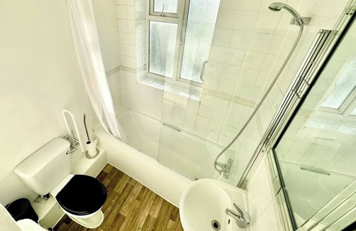 Euston Apartment | 1 minute walk to Euston Station