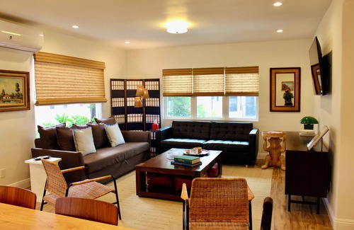 Ocean Beach House | 1 minute walk to the beach! Two story duplex - sleeps 10