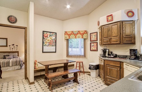 Hot Springs Village House | 1 Redondo Way - HDTV, WIFI. Large, spacious one level home in Diamante