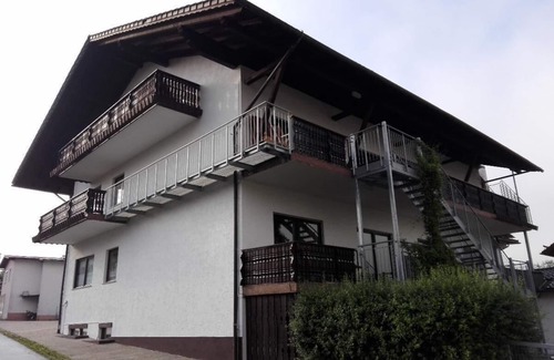 Frauenau Apartment | 1-room apartment (30 sqm) with west-facing balcony and free WiFi