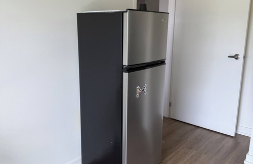 Ledbury - Heron Gate - Ridgemont - Elmwood Condo | 1 Room With Private Washroom in a shared 2Br 2 Bathroom cozy condo