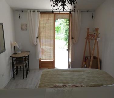 La Celle-sous-Gouzon Bed & Breakfast | 1 rue des Geais