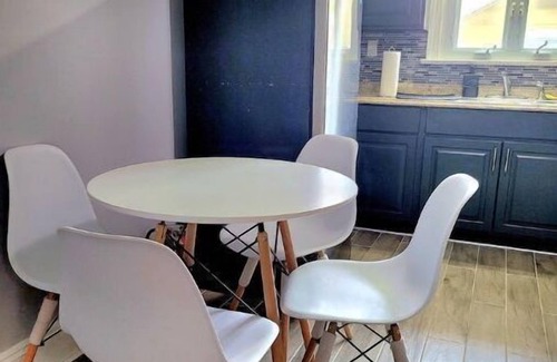 Rutherford Apartment | 1 Rutherford 2Bedrm & 1Bath