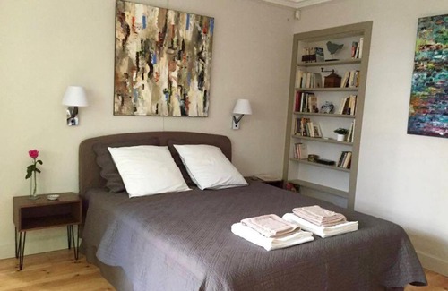 16th Arrondissement Bed & Breakfast | 1 Square du Docteur Blanche - Paris 16