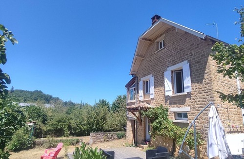 Veyrignac House | 1-star furnished house 800 m from the river, near Sarlat.