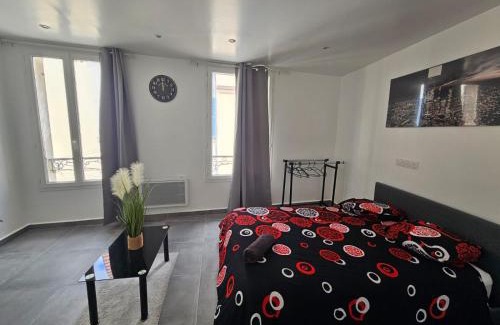 Meulan-en-Yvelines Apartment | 1 Studio Cosy avec WIFI Meulan EN Y