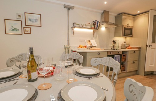 Crook Cottage | 1 SUNNY POINT COTTAGES, pet friendly, with open fire in Crook
