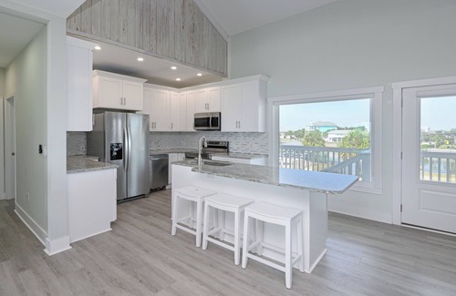 Inlet Harbour House | 1 To Sea .