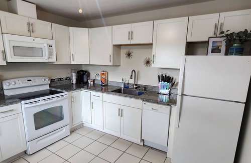 Warm Mineral Springs House | #1 Vacation near Mineral Springs