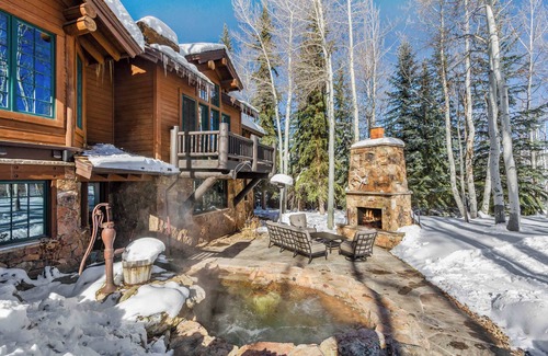 Avon House | 10,000 Sq. Ft. Cabin with Private Ski-In/Ski-Out Access, Hot Tub, and Sauna