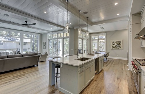 Sea Pines House | 10 Bald Eagle - 3rd row (108 yard walk) to the Ocean. Endless Summer Awaits!