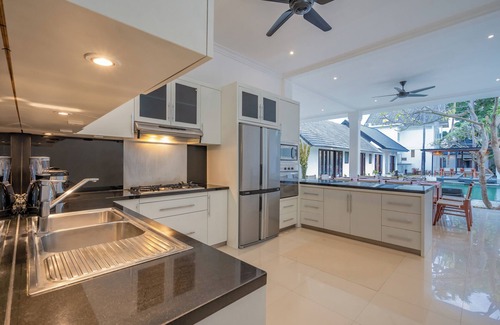 Drupadi Villa | 10 Bdr-Last Minute Deal 50%+OFF! Seminyak
