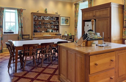 Newbridge Cottage | 10 bedroom accommodation in Dumfries