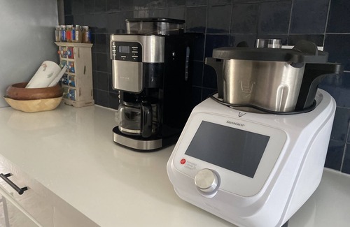 Saint-Malo Villa | 10 bedroom manor house, 2500m2 walled garden, 5min beach