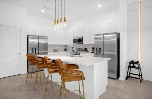 Florida Central Atlantic Coast House | 10 Bedrooms/9 Bathroom/Paradiso (5767HS)