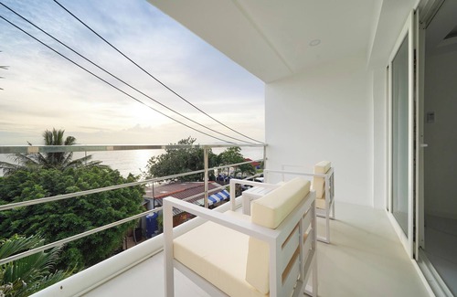Na Chom Thian House | 10 bedrooms beachfront luxury pool villa sea view rooftop