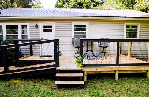 Bryson City Cottage | *10% Discount off weekdays through Dec 23- New Reservations Only*