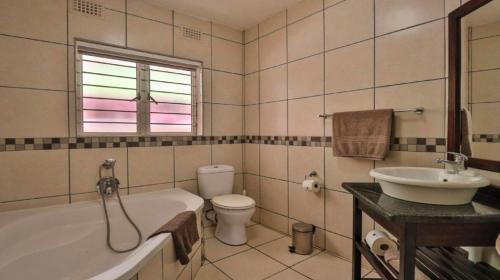 Illovo Beach Apartment | #10 Illovo Views