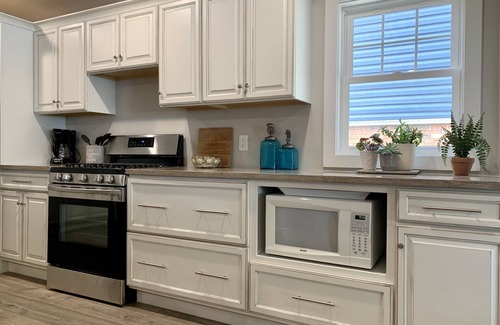 Bass Lake House | 10% June discounts! Gorgeous Lakefront Home! Wheelchair Accessible