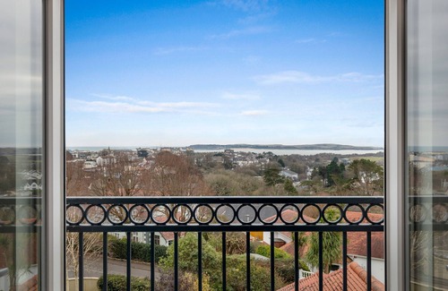 Tenby Apartment | 10 Mansion House - Indoor Pool, Sea Views, Gym