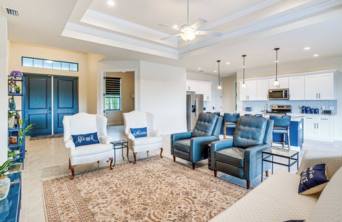 South Gulf Cove House | 10 Mi to Beaches: Modern Retreat in Port Charlotte