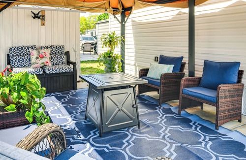 Largo House | 10 Mi to Beaches: Home w/Pool Access in Largo!
