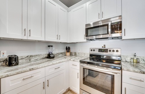 Bridgewater Crossing House | 10 Mi to Disney: Home w/Private Pool in Davenport
