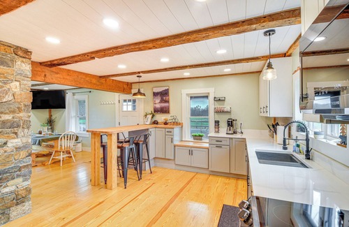 Rumford Point House | 10 Mi to Skiing: Historic Farmhouse in Maine!
