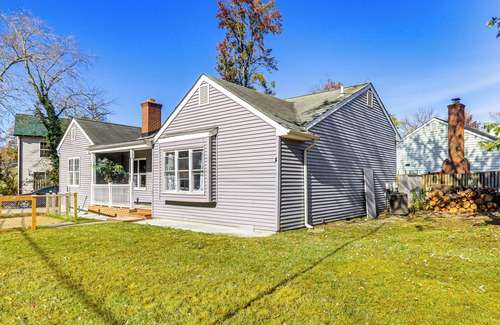 East Riverdale House | 10 Mi to Washington, DC: Modern Riverdale Park Gem