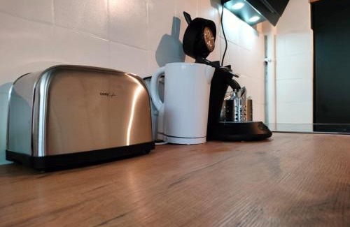 Orangerie Apartment | 10 min Christmas market and 10min EU Parliament-WiFi-TV