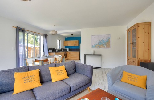 Saint-Lunaire Ski Chalet | 10 min from "la Grande plage" - 3* house for 6