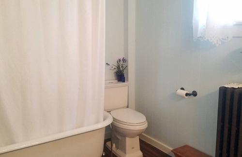 Petoskey House | 10 min walk to downtown Petoskey