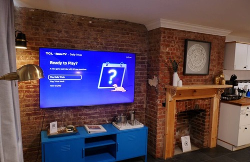 Jersey City Apartment | 10 minute walk to lightrail