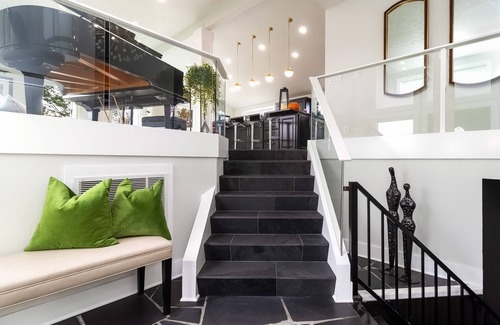 College Place House | 10 minutes from dozens of wineries!