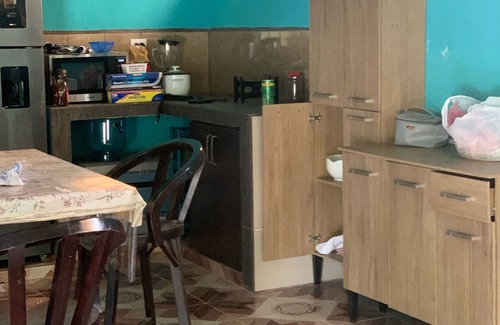Santa Cruz Mulua House | 10 Minutes of irtra park! family sized house.n