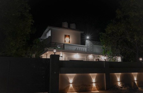 Greater Noida House | 10 minutes to Jim Corbett National Park ! Walk in River side !Pet Friendly