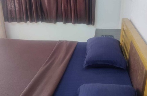Devbag Hotel | 10 minutes to scuba diving & beach! Home Stay For Family & Groups.