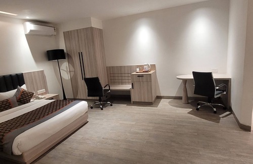 New Delhi Hotel | 10 minutes to the IGI Delhi Airport we have 24 luxurious rooms of 4 star hotel
