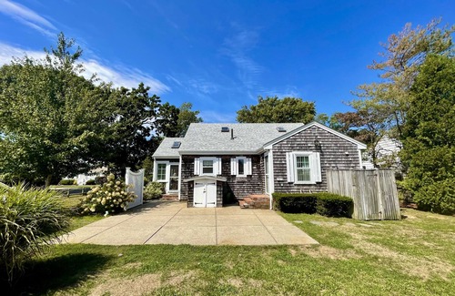 Silver Beach Cottage | 10 Ocean View/New Silver Beach