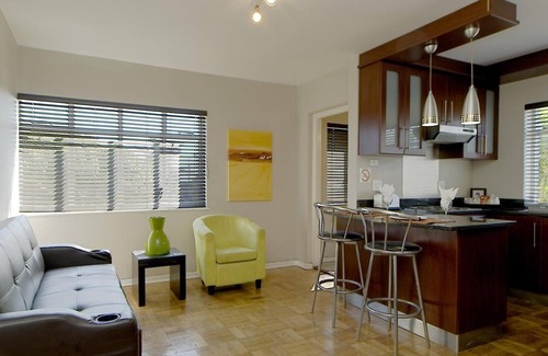 Port Elizabeth Central Hotel | 10 on Cape