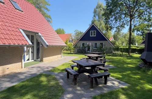 Westerbork House | 10-Person Comfort Villa