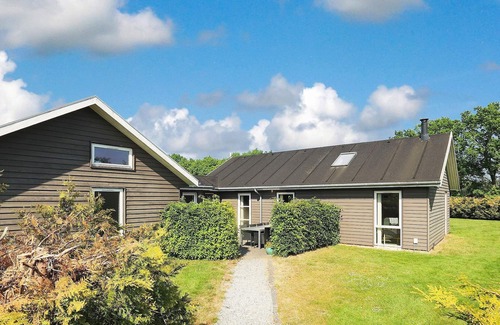 Egense House | 10 person holiday home in Storvorde-By Traum