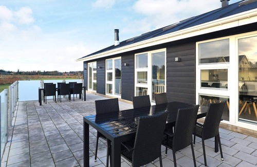 Grønhøj House | 10 person holiday home in Løkken