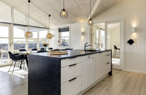Nr. Lyngby House | 10 person holiday home in Løkken