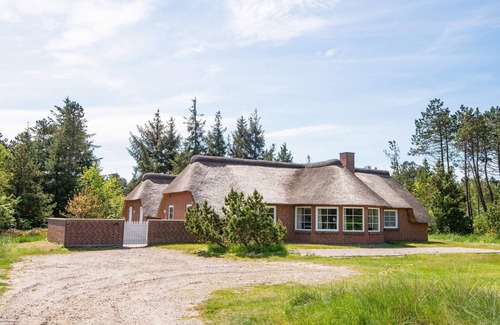 Kongsmark House | 10 person holiday home in Rømø