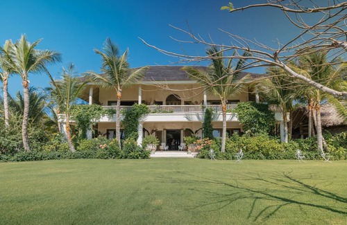 Punta Cana Villa | 10 room mansion with amazing views and full service staff