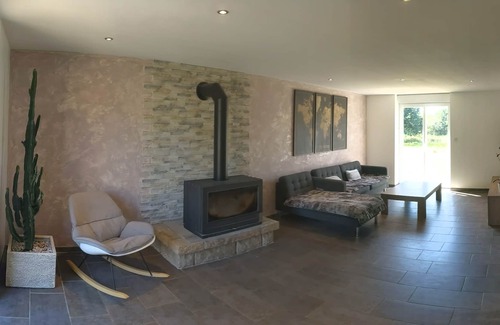 Ploudalmezeau House | 10 to 14 people | Heated swimming pool | 1ha enclosed natural garden | Not overlooked