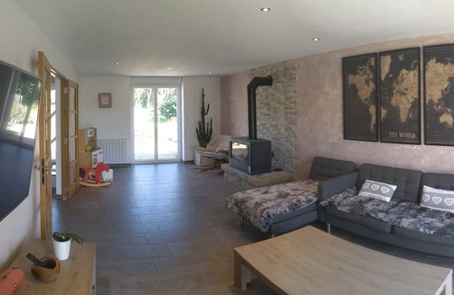 Ploudalmezeau House | 10 to 14 people | Heated swimming pool | 1ha enclosed natural garden | Not overlooked