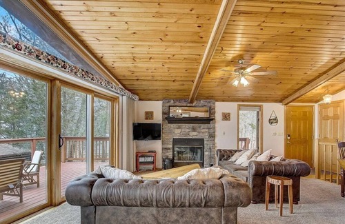 Markesan House | 100+ feet of beautiful lake frontage