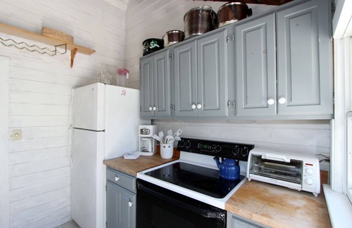 Brewster House | 100 ft. of Private Beach Front on Cape Cod Bay